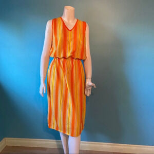 Vintage women’s orange & yellow terry  cloth striped dress in size small
